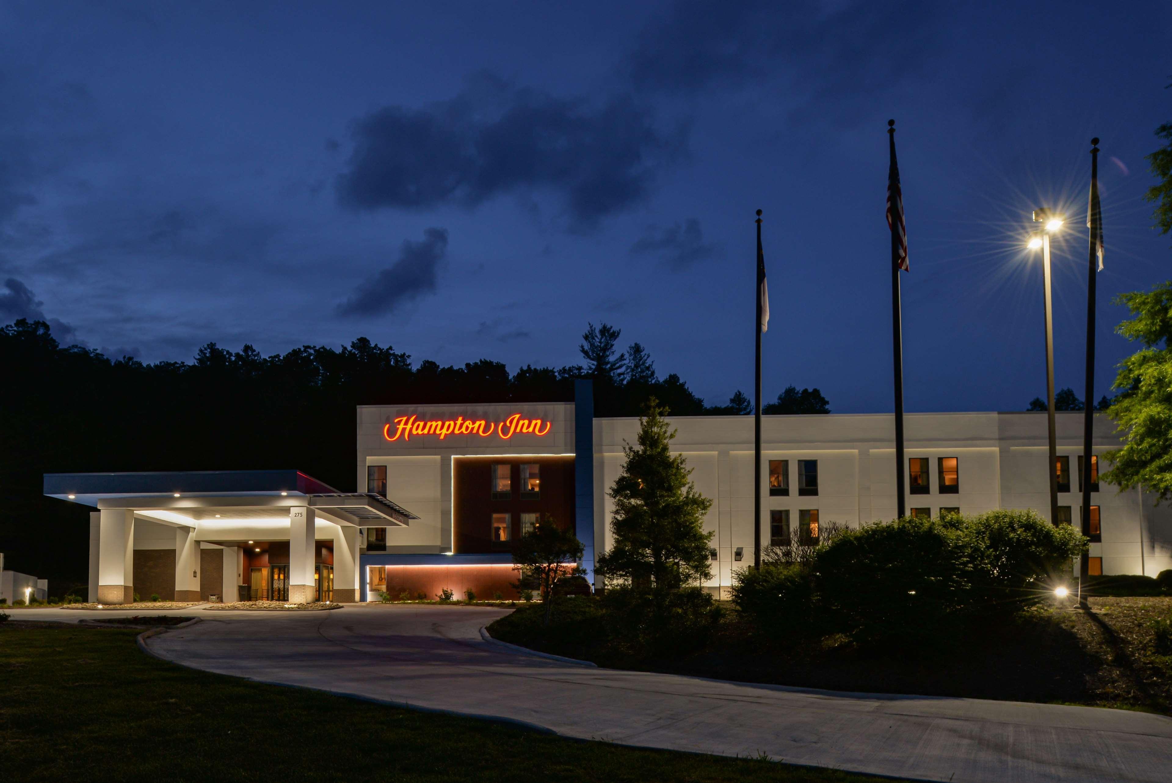 Hampton Inn Brevard Pisgah Forest Bagian luar foto