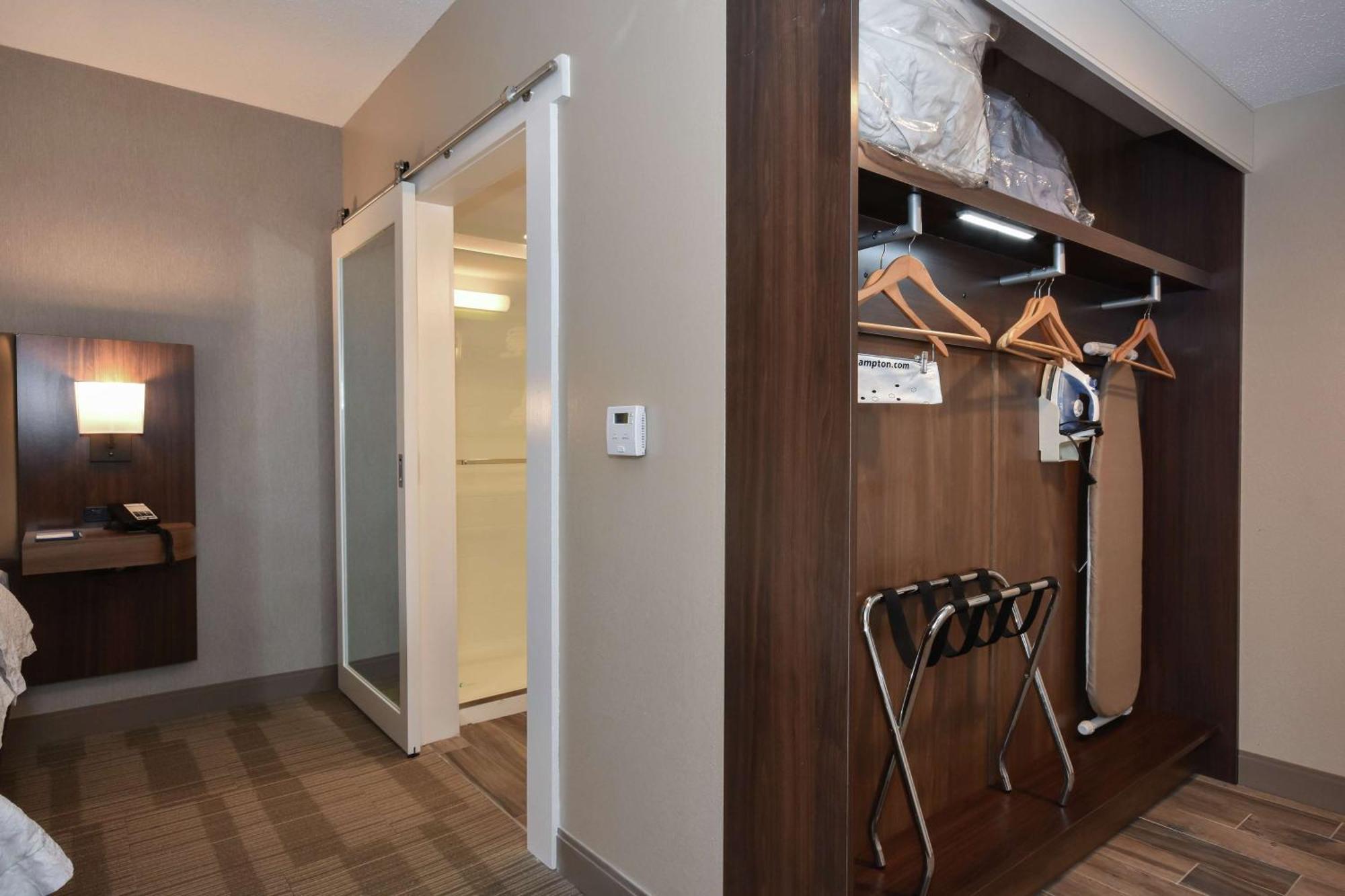 Hampton Inn Brevard Pisgah Forest Bagian luar foto